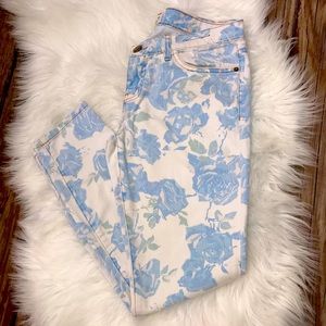 Current/Elliott The Stiletto Blue Rose Jeans S 28